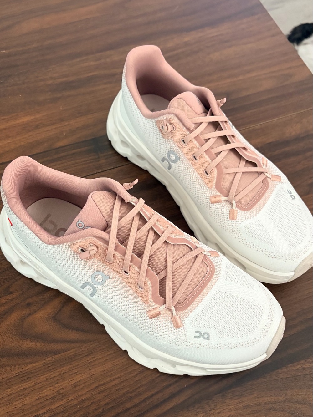 On Running Women’s Sneakers in White and Blush Pink